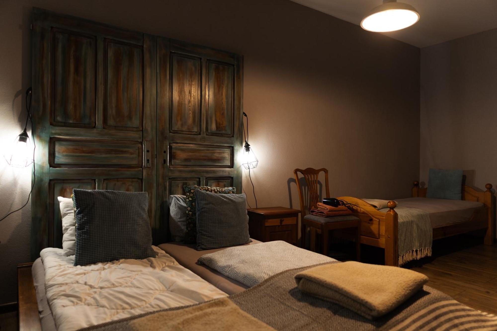 Bed and Breakfast Uroczysko Olesnica Chodzież Habitación foto